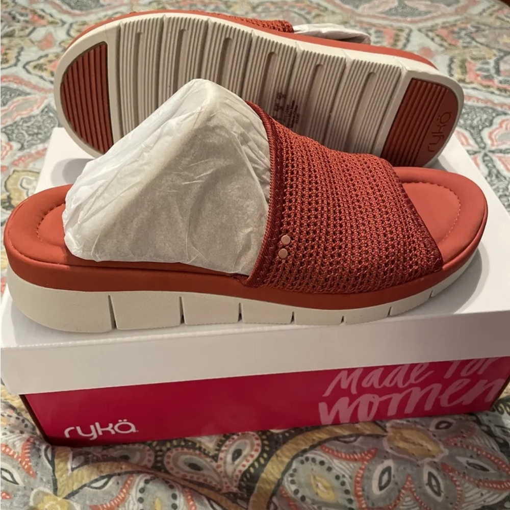 NIB RYKA 8w WOMANS SLIDES